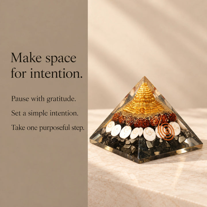 Dhan Laxmi Yantra Vastu Crystal Pyramid | Gomti Chakra &amp; Kaudi for Wealth | Home Decor